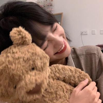 顾总又在孔雀开屏